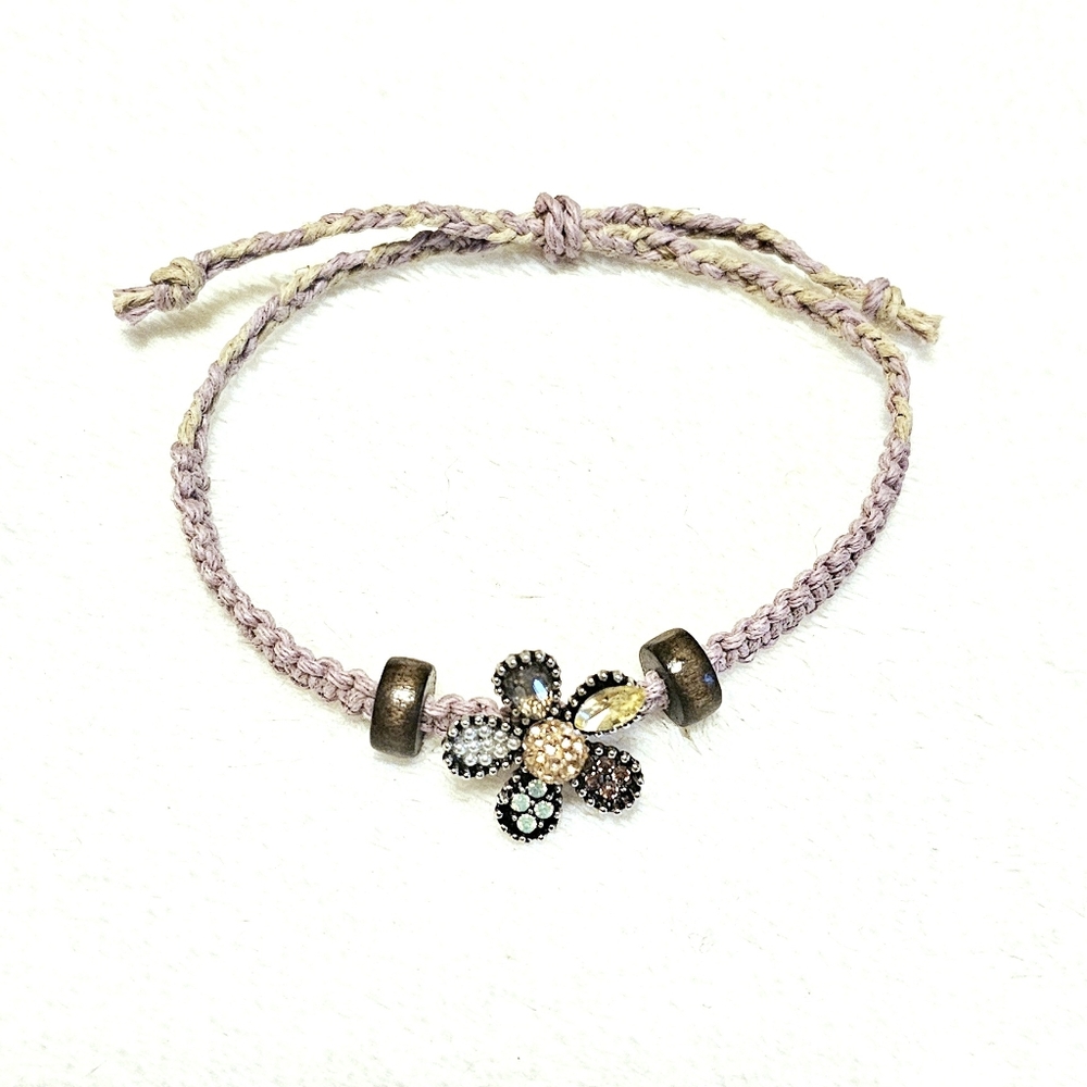 New✨Floral Rhinestone Hemp Bracelet